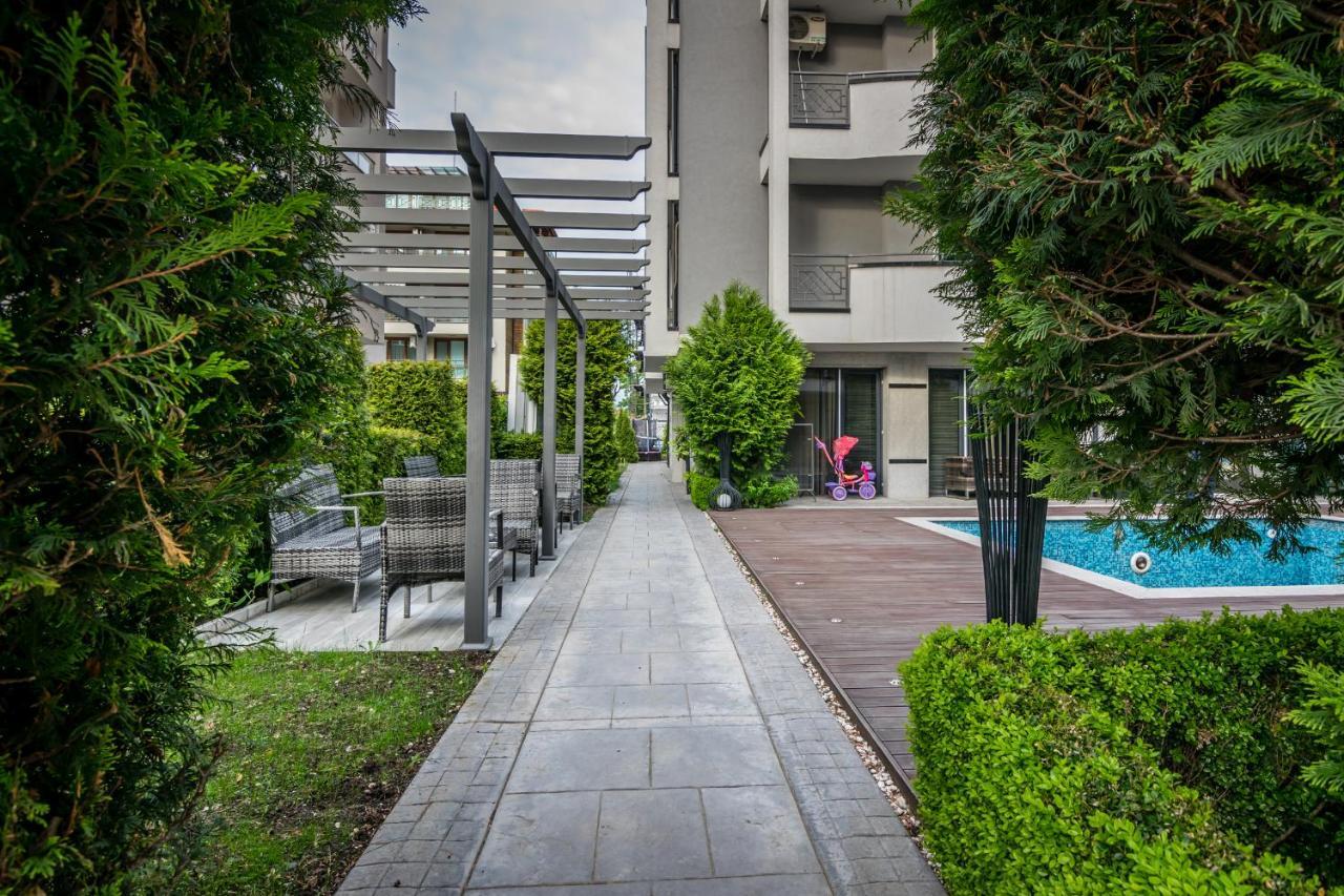 Cozy One-Bedroom Apartment In Night Breeze Burgas by Eksteriør bilde